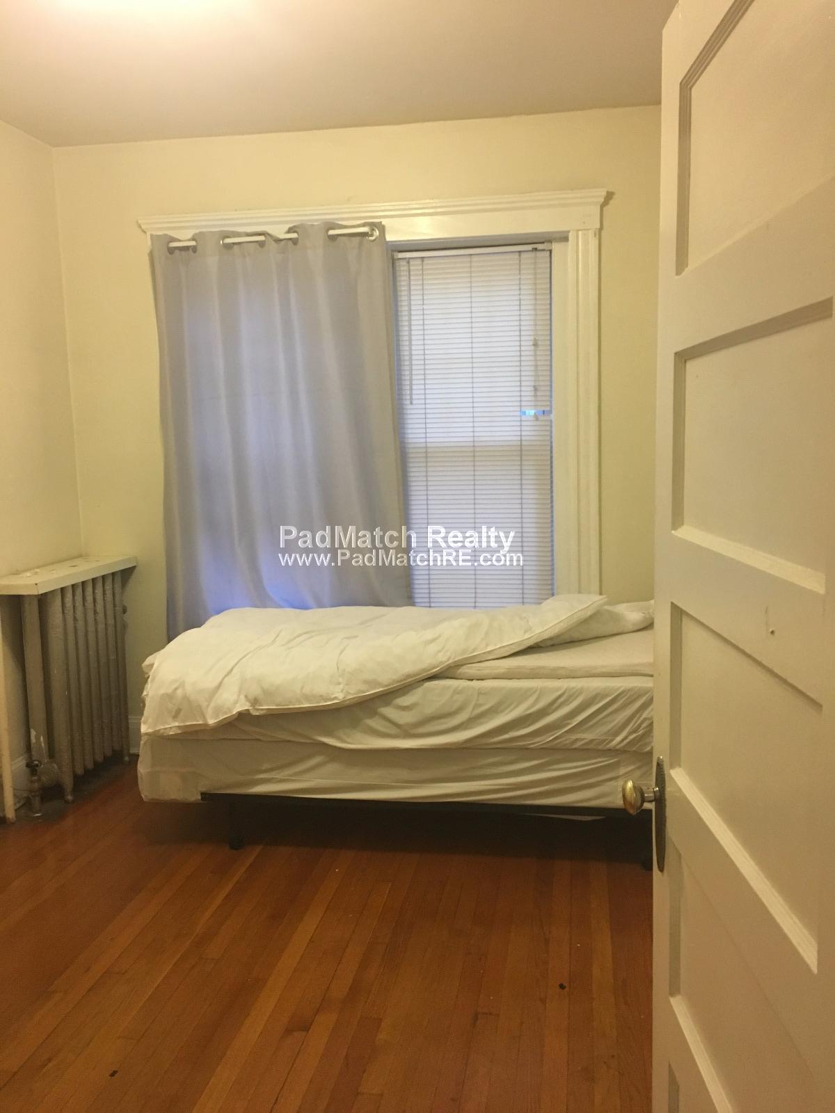 1232 Beacon St, Coolidge Corner