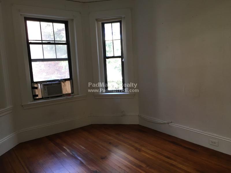 48 Babcock St, Coolidge Corner