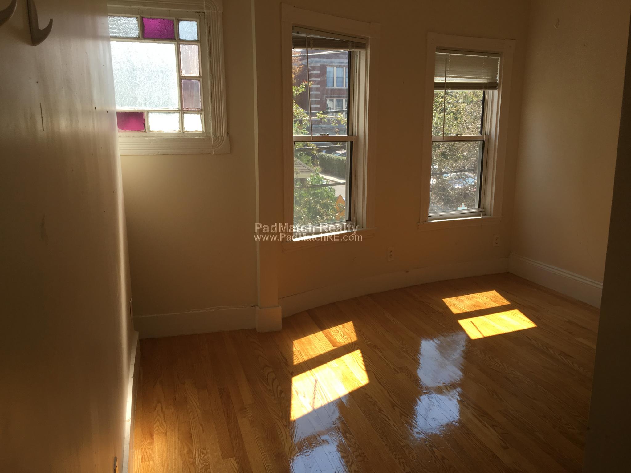 131 Brook St, Coolidge Corner