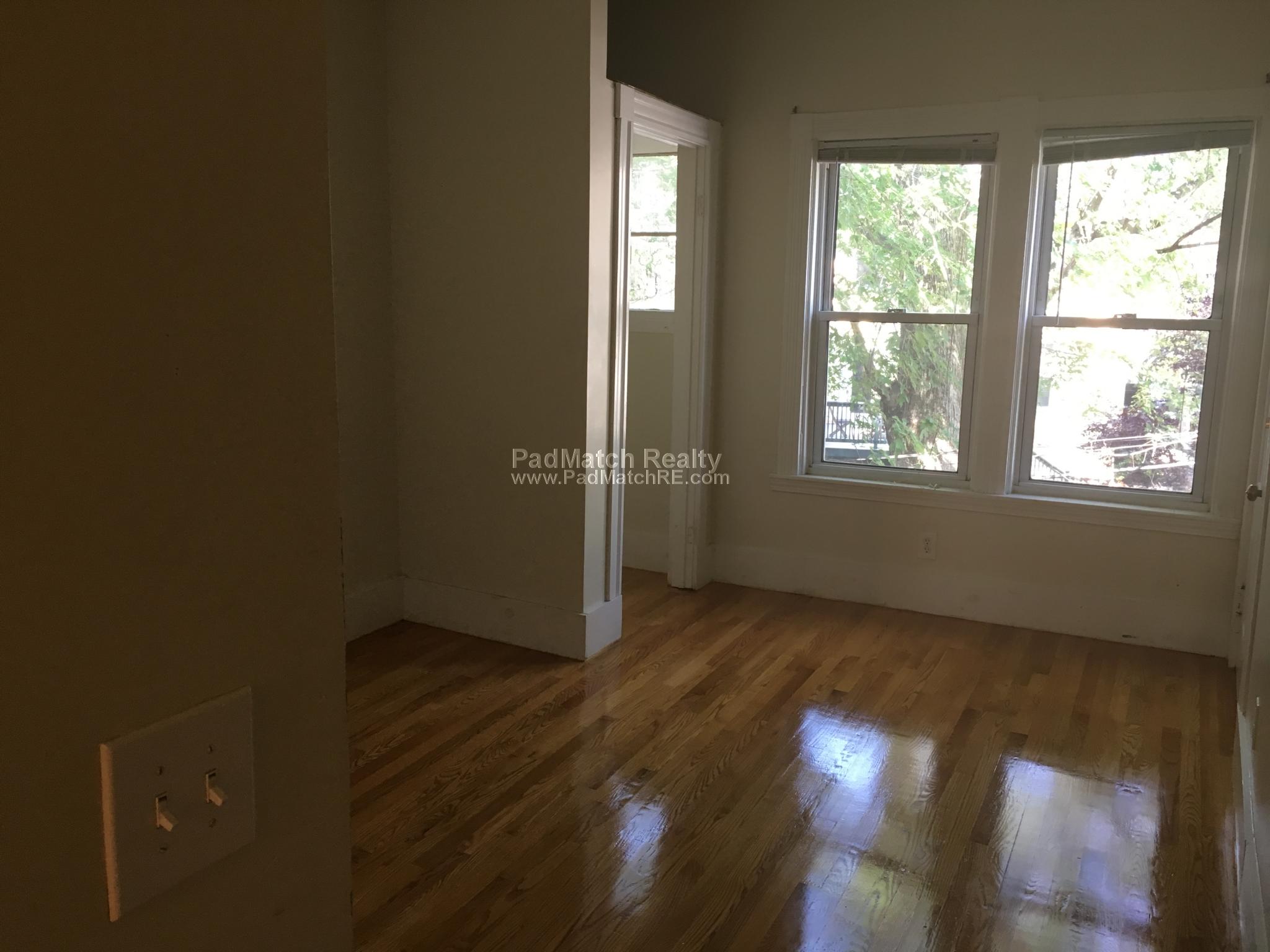 131 Brook St, Coolidge Corner