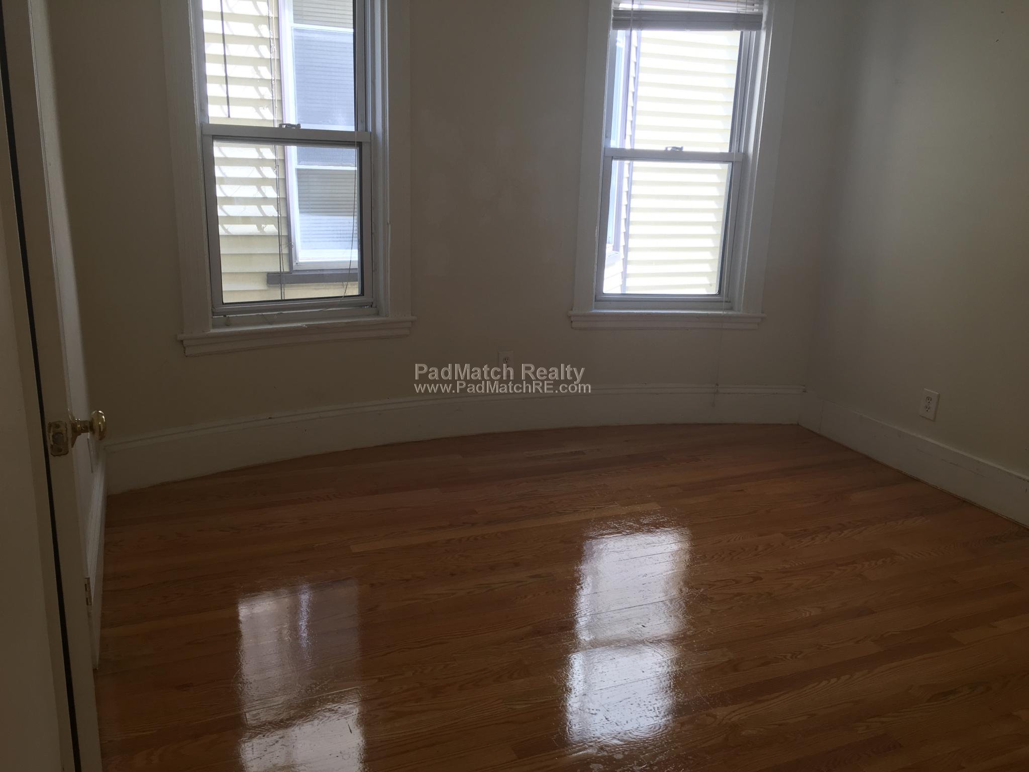 131 Brook St, Coolidge Corner