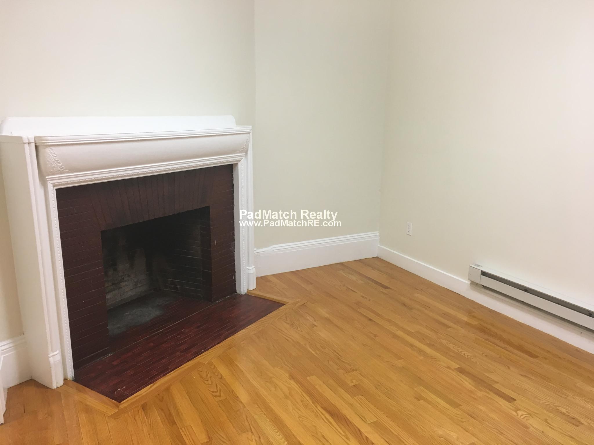 41 Bay State Rd, Fenway