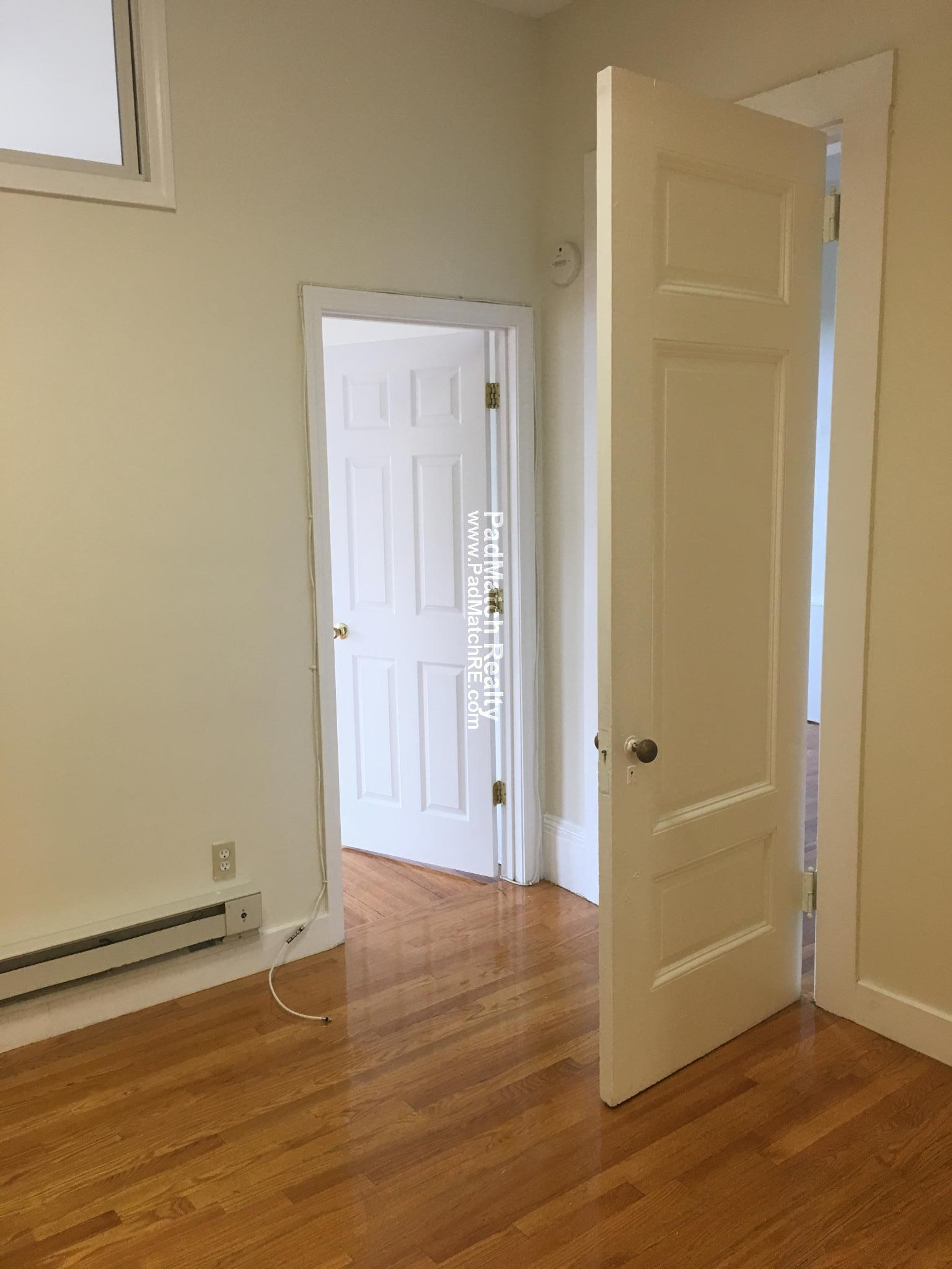 41 Bay State Rd, Fenway