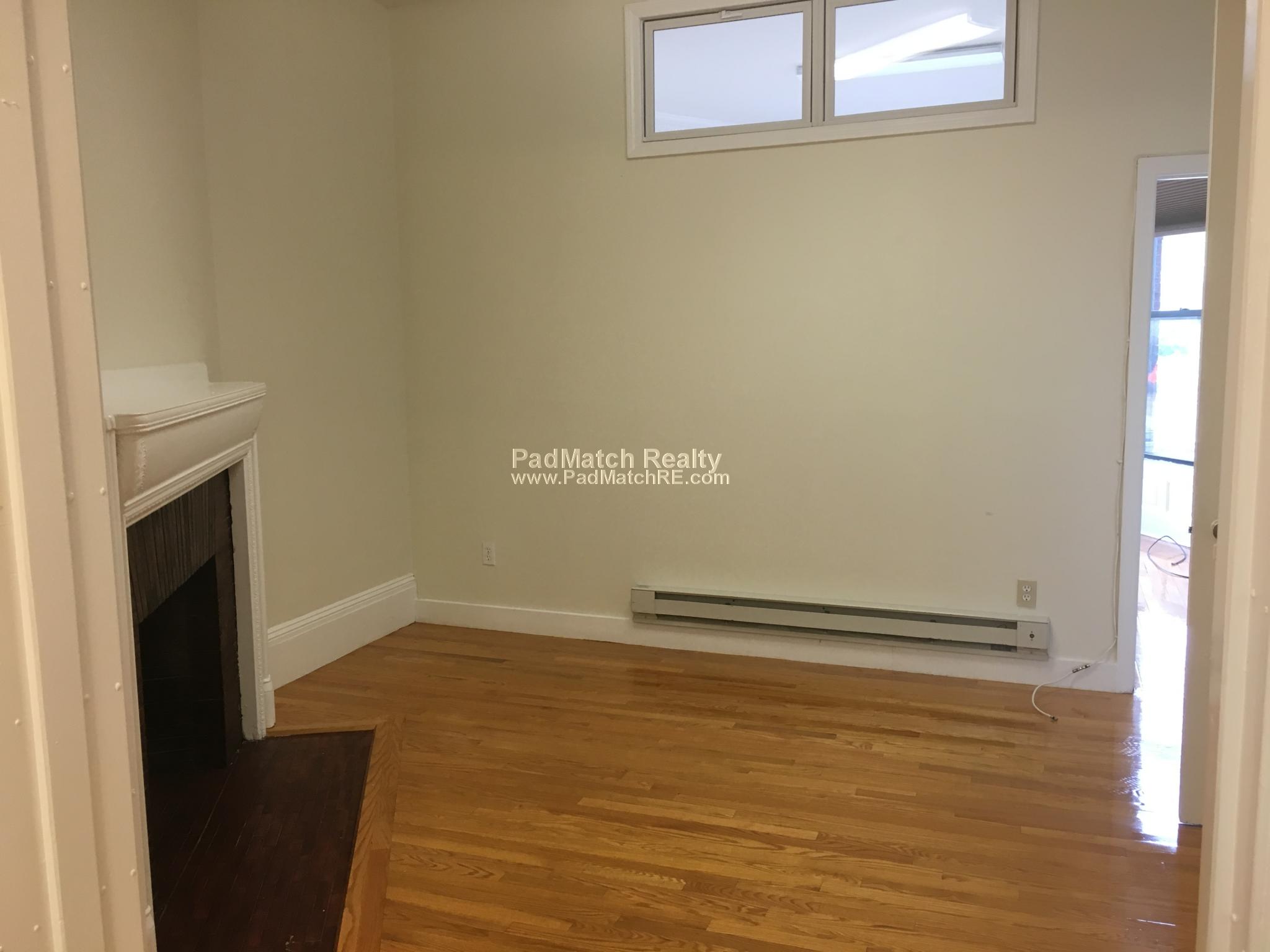 41 Bay State Rd, Fenway