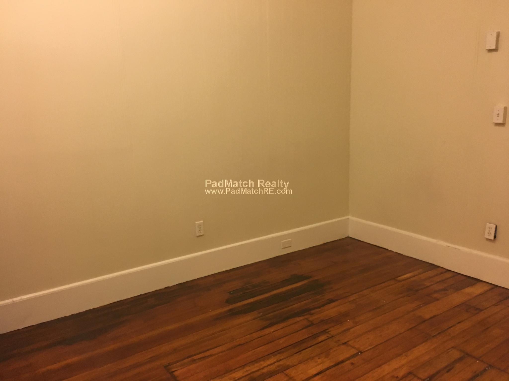 41 Bay State Rd, Fenway