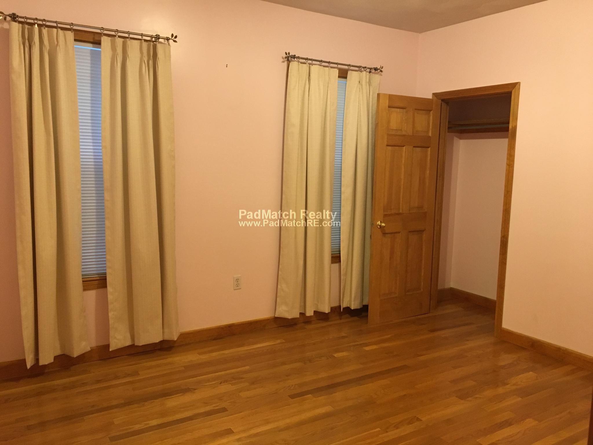 35 37 Hancock St, Davis Square