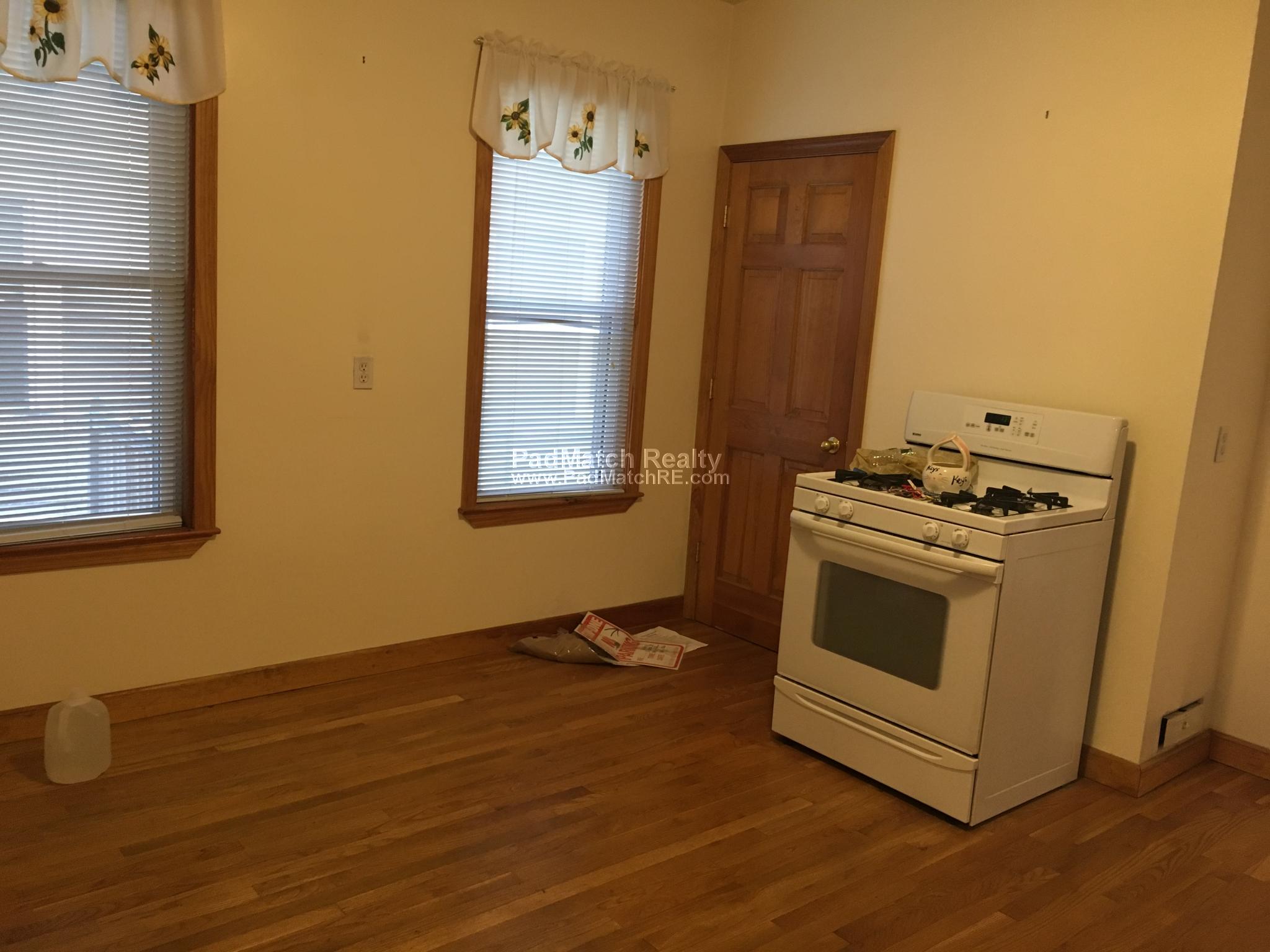 35 37 Hancock St, Davis Square