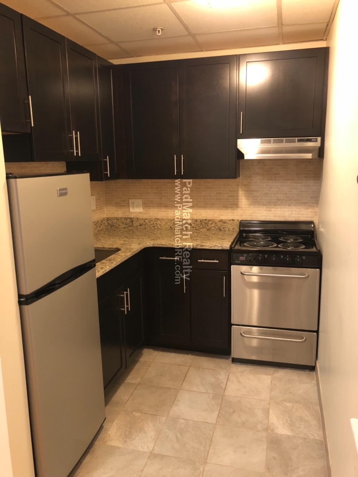 81 Essex St, Chinatown