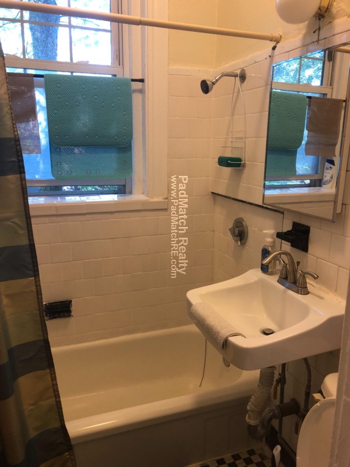 2 bed, 1 bath apartment for rent at 726 Washington St Unit 3, Washington Square — photo 13 of 13