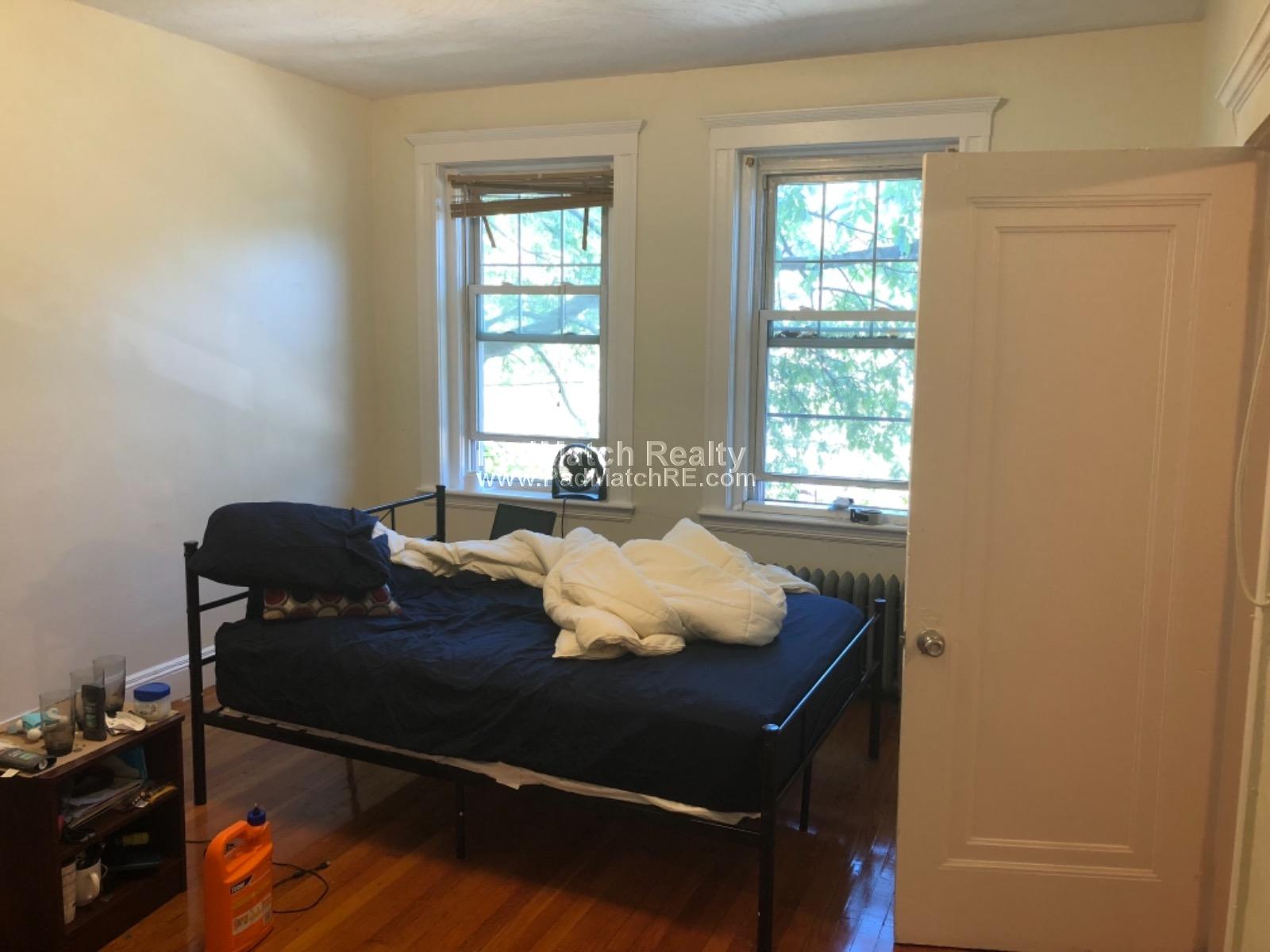 2 bed, 1 bath apartment for rent at 726 Washington St Unit 3, Washington Square — photo 9 of 13