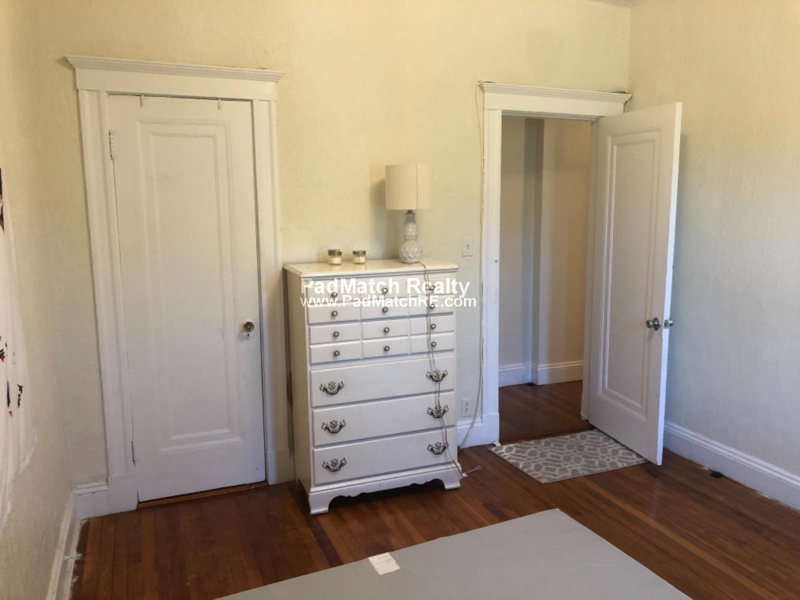 2 bed, 1 bath apartment for rent at 726 Washington St Unit 3, Washington Square — photo 12 of 13