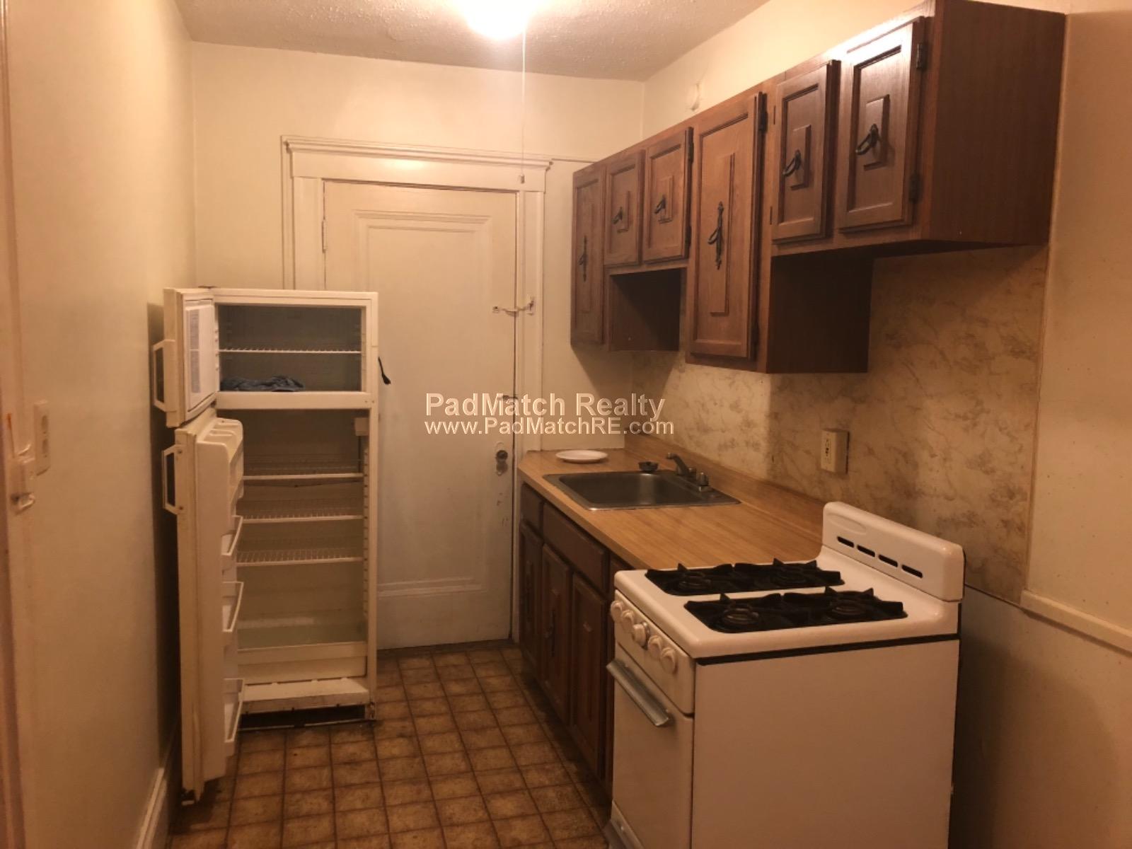 Studio bed, 1 bath apartment for rent at 63 Fellsway Unit 2, Medford — photo 4 of 9