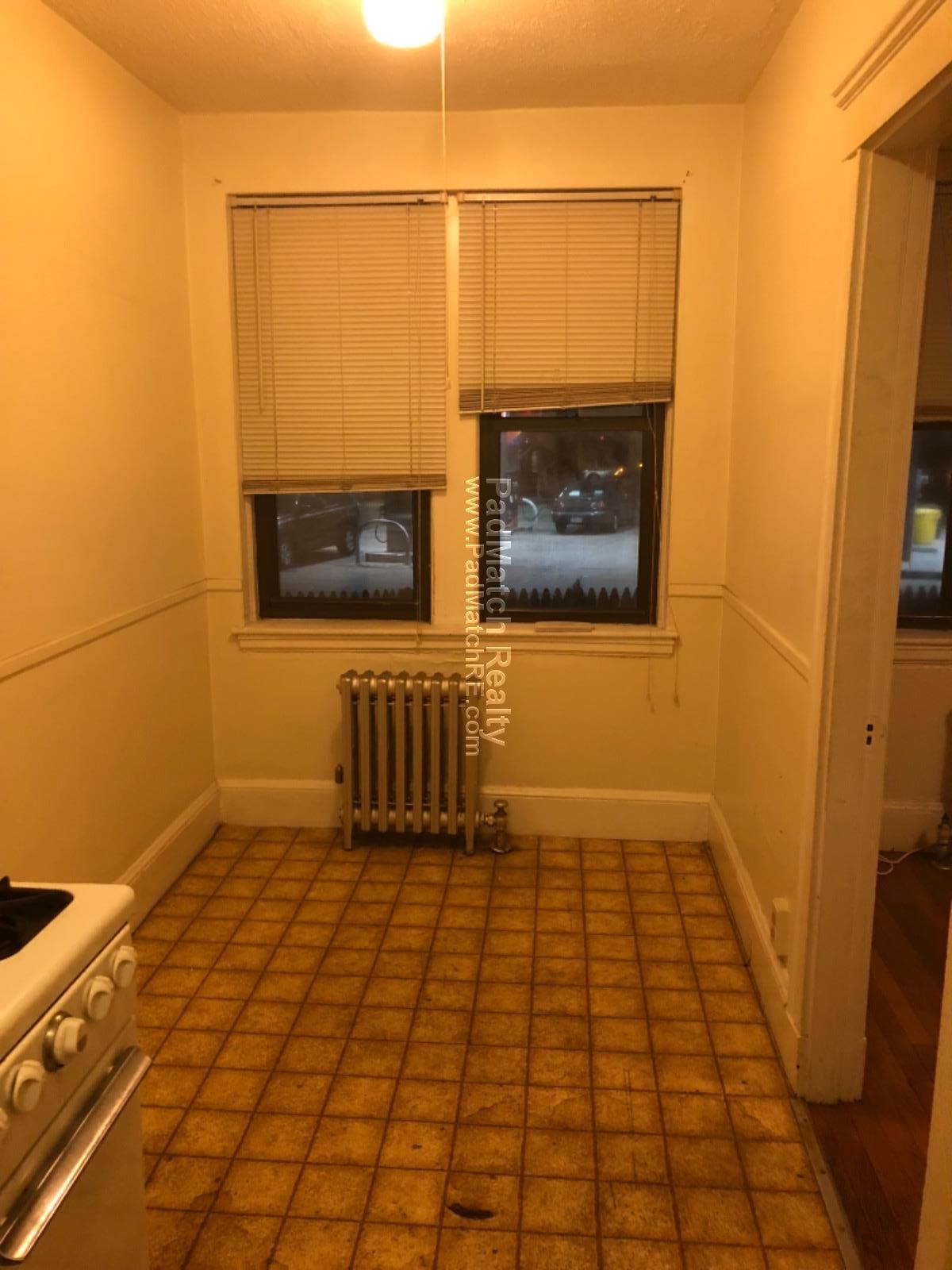 Studio bed, 1 bath apartment for rent at 63 Fellsway Unit 2, Medford — photo 5 of 9