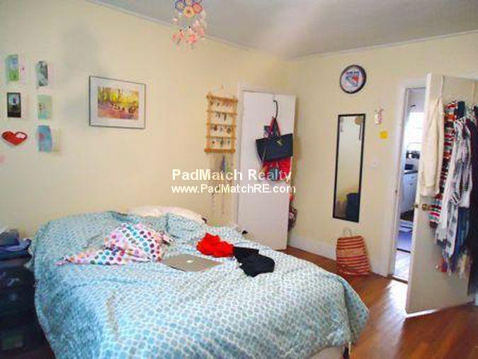 212 Hemenway St, Fenway