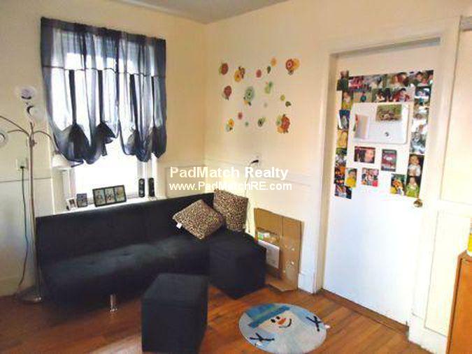 212 Hemenway St, Fenway