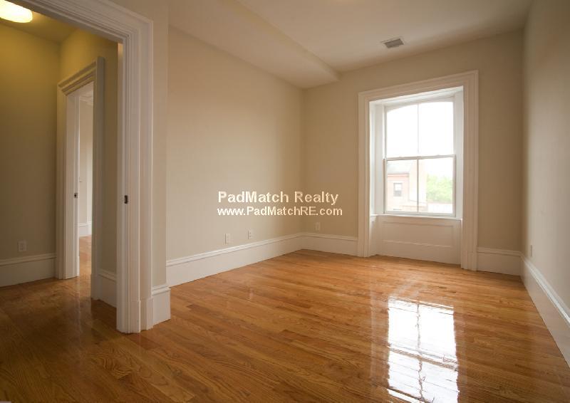 656 Massachusetts Ave, South End