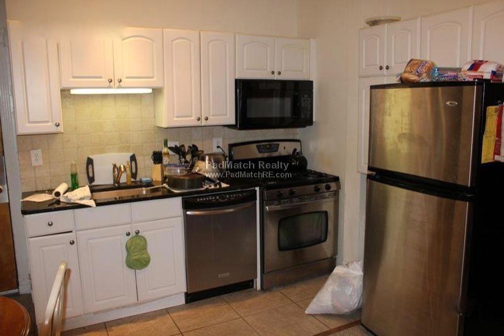 1412 Commonwealth Ave, Brighton