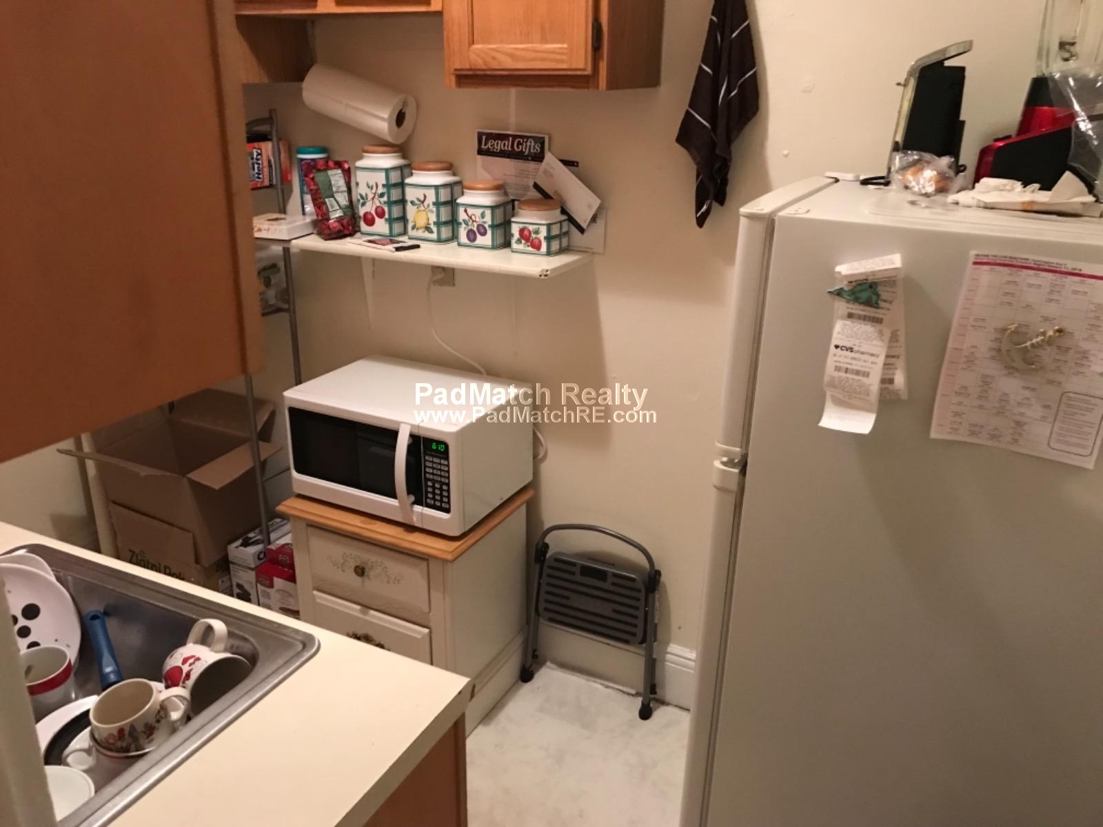 1 split bed, 1 bath apartment for rent at 1209 Boylston St Unit 53, Fenway — photo 5 of 19