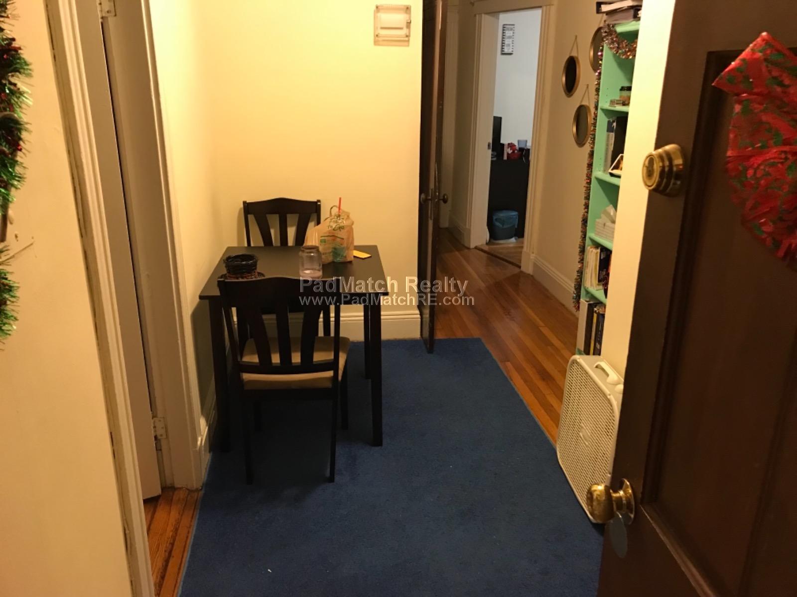 1 split bed, 1 bath apartment for rent at 1209 Boylston St Unit 53, Fenway — photo 1 of 19