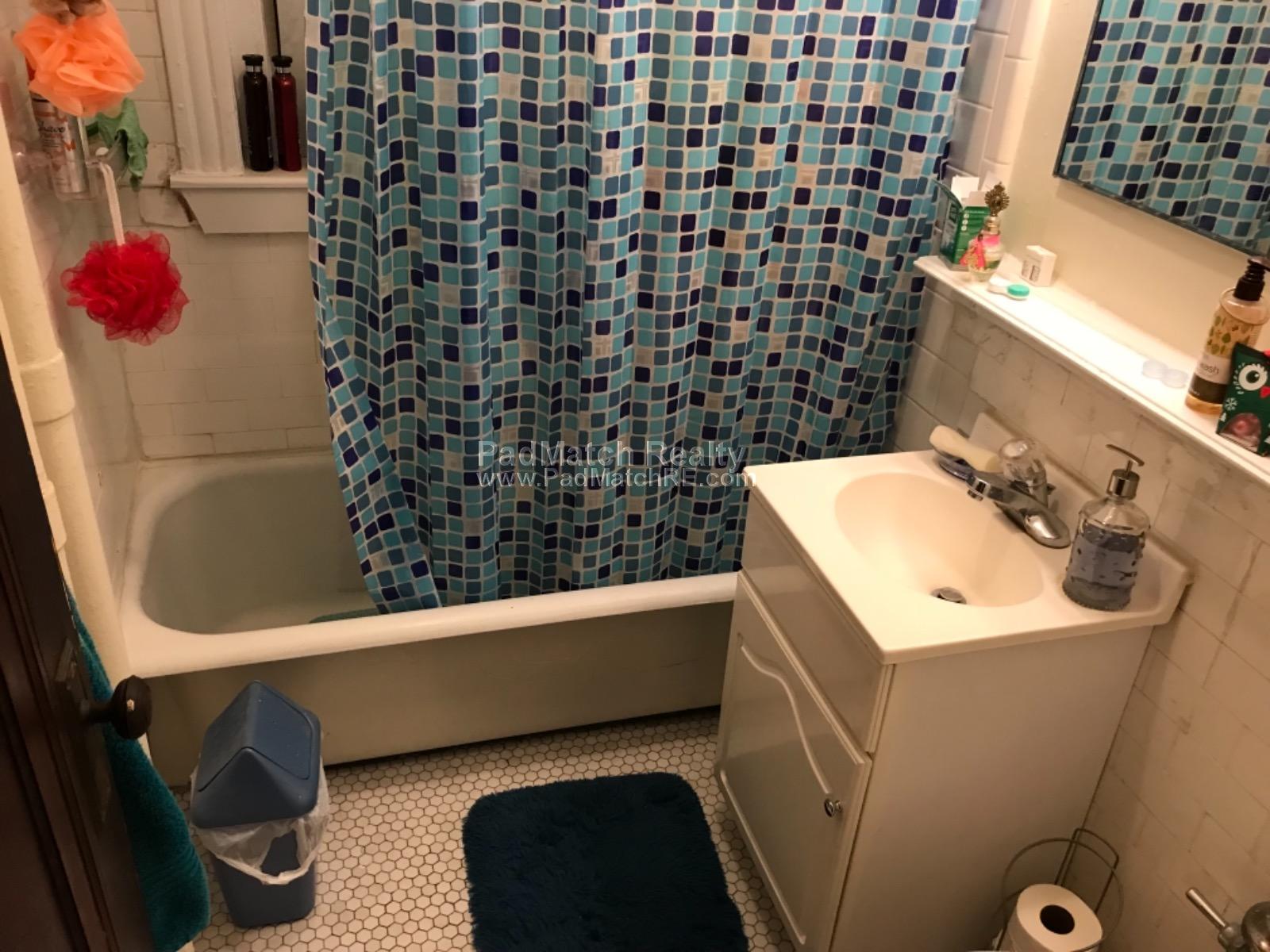 1 split bed, 1 bath apartment for rent at 1209 Boylston St Unit 53, Fenway — photo 7 of 19