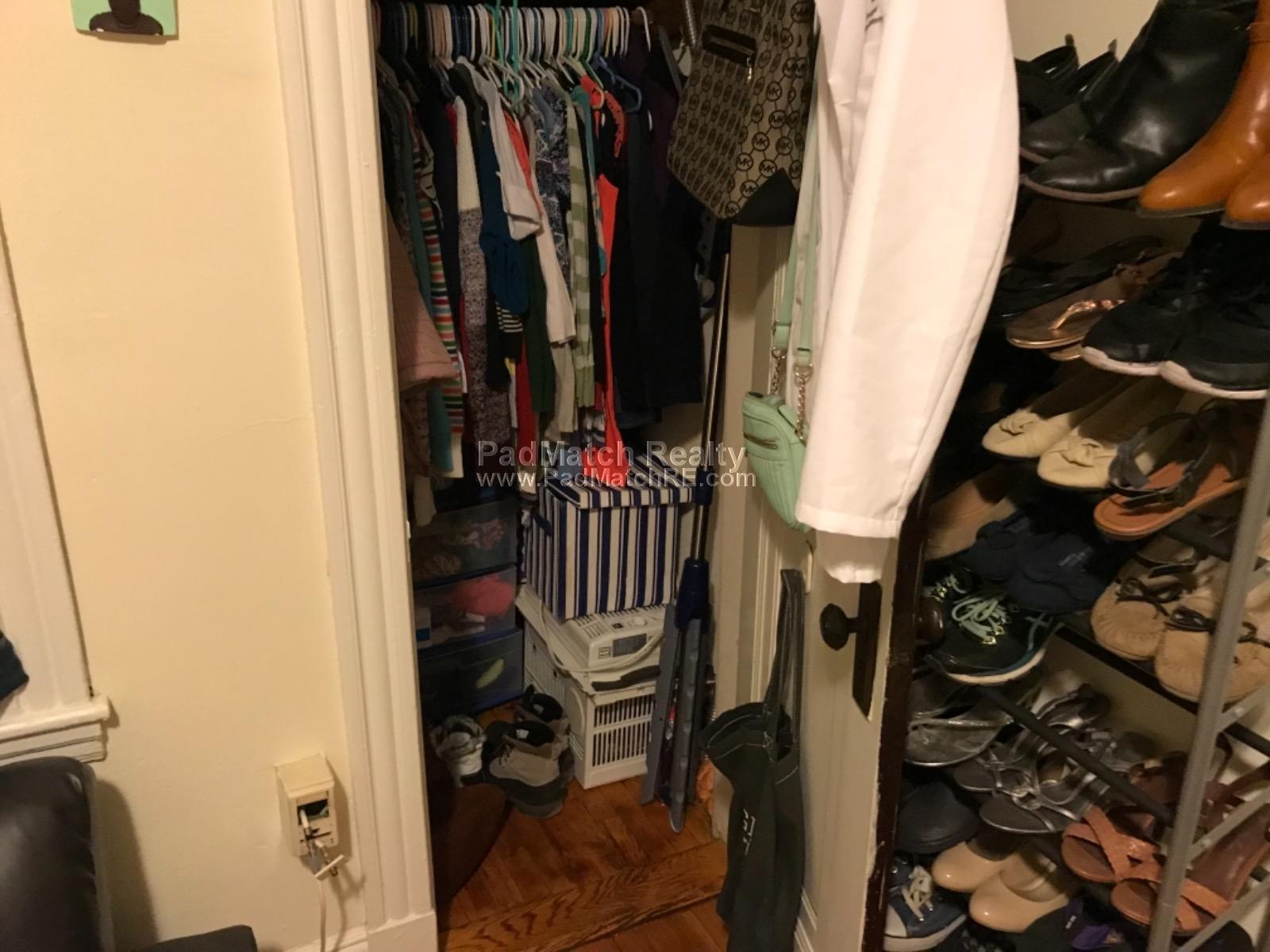 1 split bed, 1 bath apartment for rent at 1209 Boylston St Unit 53, Fenway — photo 4 of 19