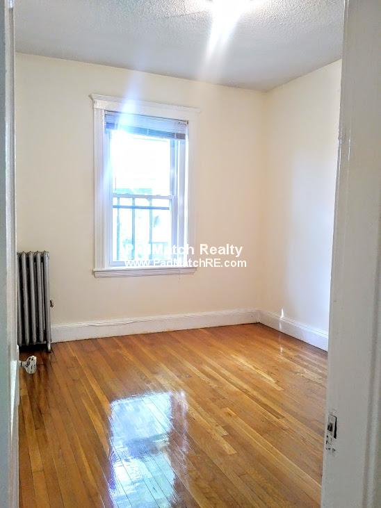 1715 Commonwealth Ave, Brighton