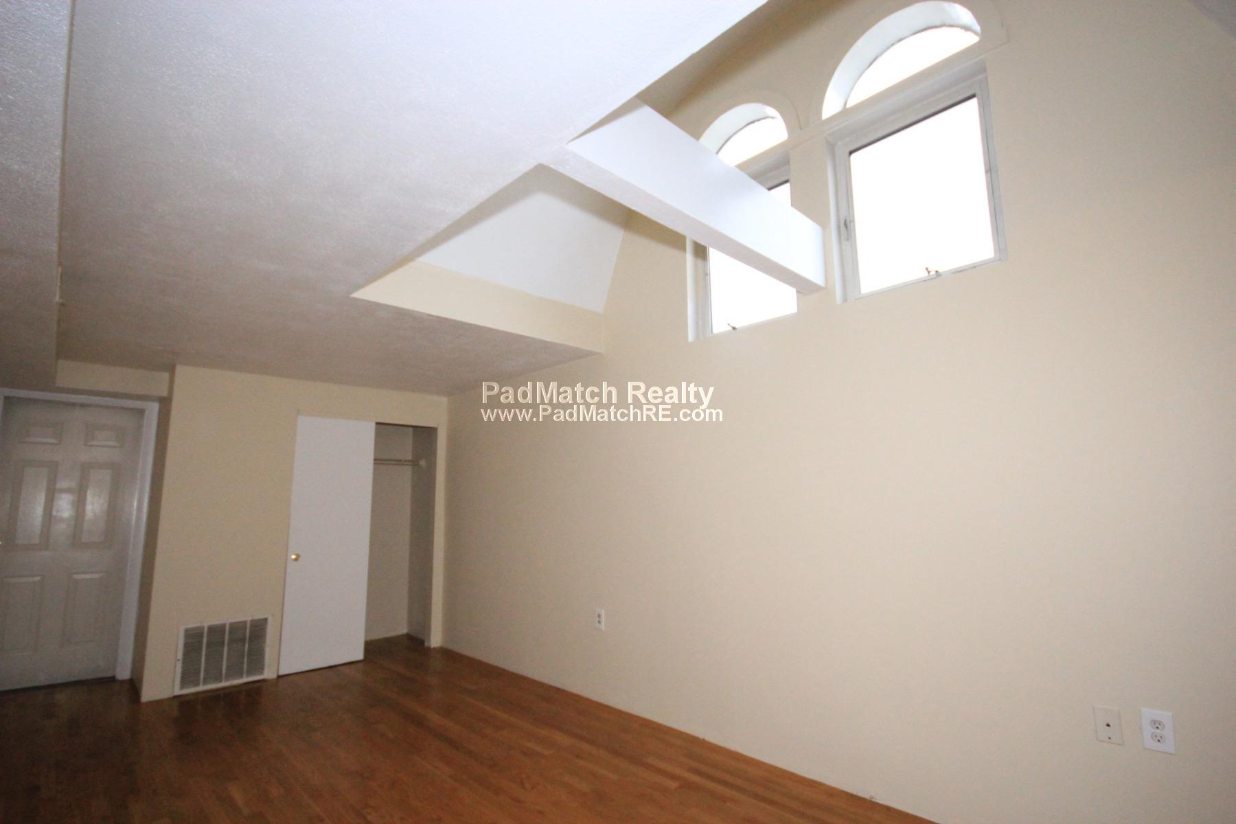 1 bed, 1 bath apartment for rent at 385 Dorchester St Unit B1, South Boston