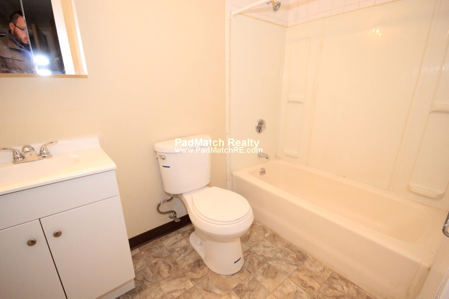 1 bed, 1 bath apartment for rent at 385 Dorchester St Unit B1, South Boston — photo 6 of 9