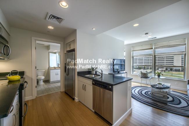 601 Albany St, South End