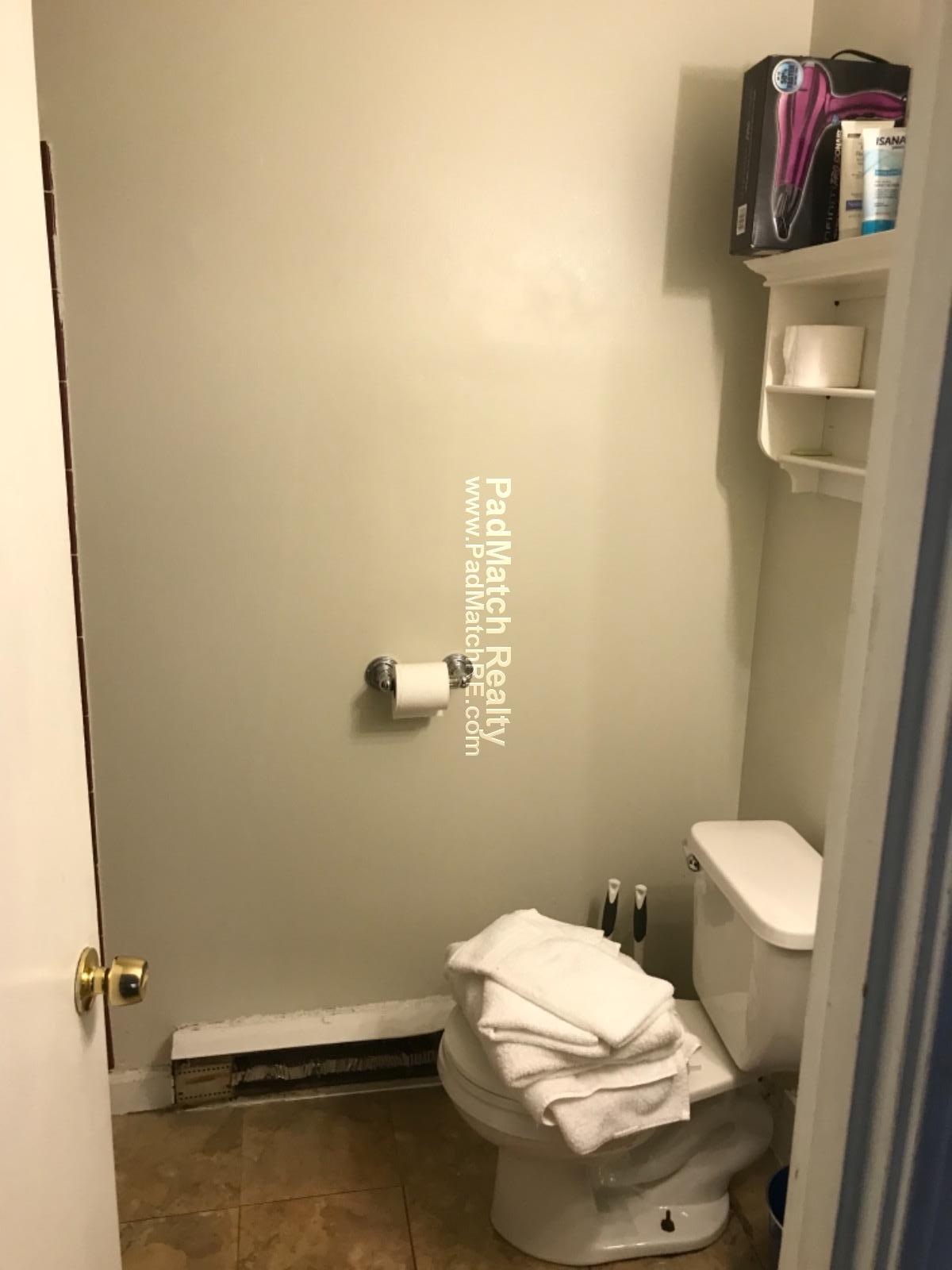 890 Huntington Ave, Mission Hill