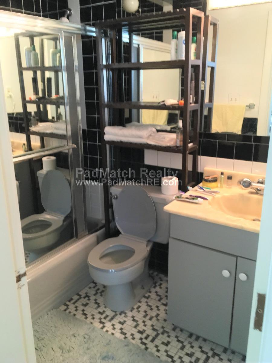 33 Lancaster Ter, Washington Square