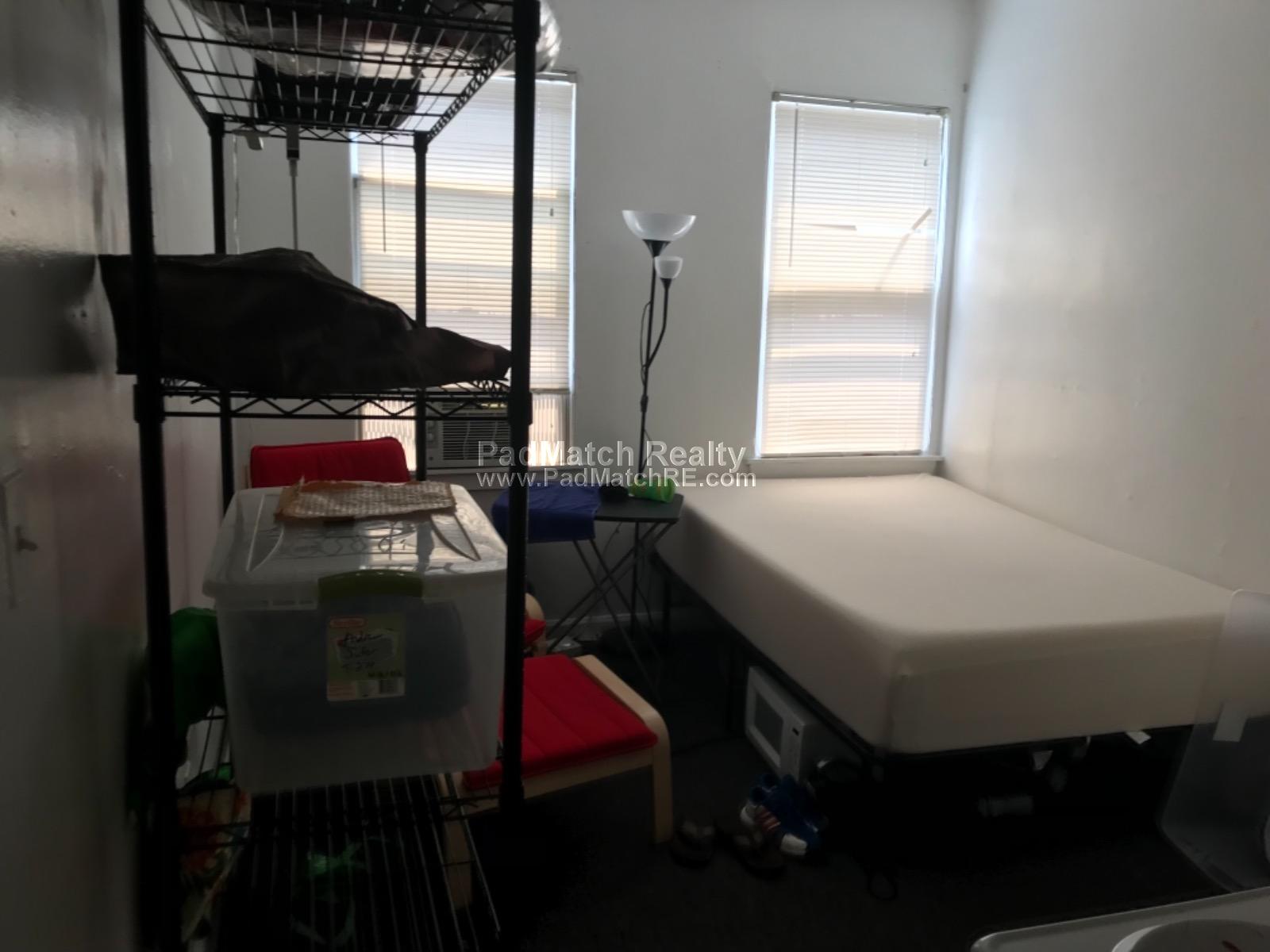 https://ygl-photos.s3.us-west-004.backblazeb2.com/8055W5b108b6f49fe7.jpg