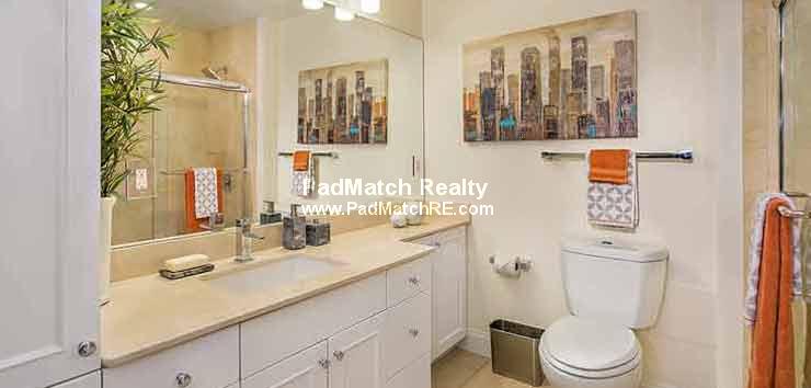 1443 Beacon St, Washington Square