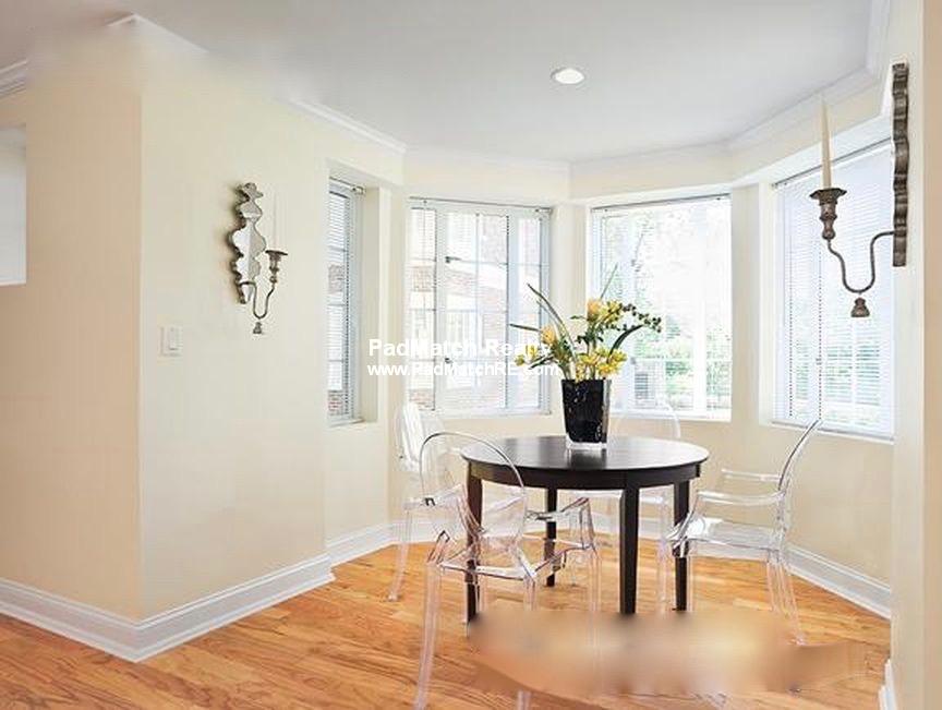 20 Chapel St, Longwood