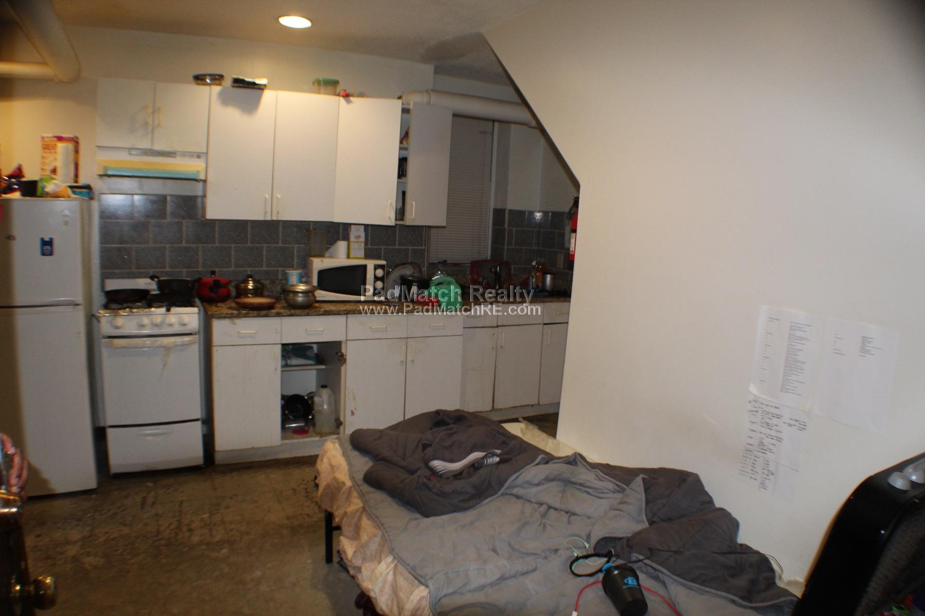 Photo 4 of 165 Hemenway St. Unit B1