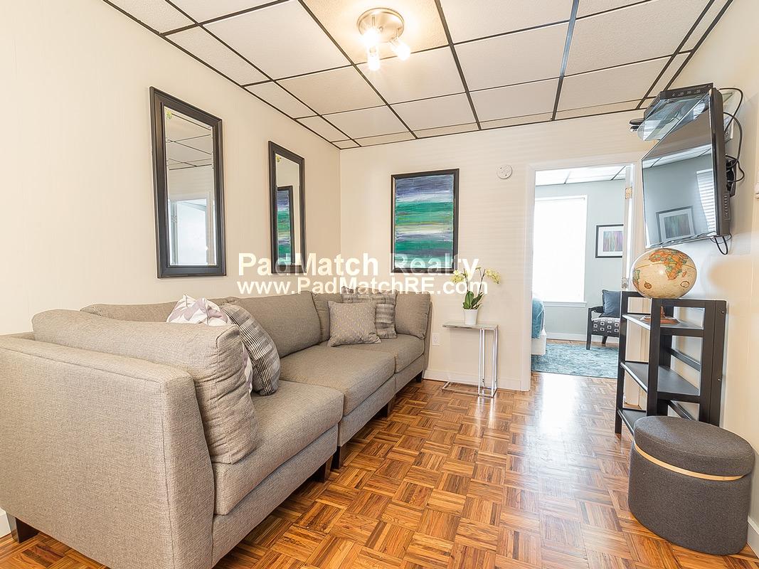 42 Lomasney Way, North End