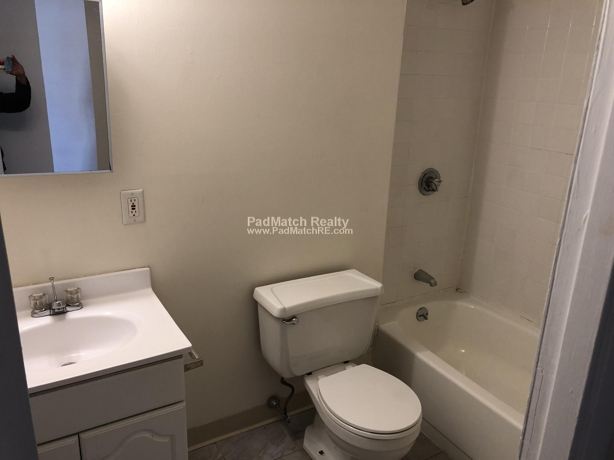 Photo 3 of 1126 Boylston St. Unit 402