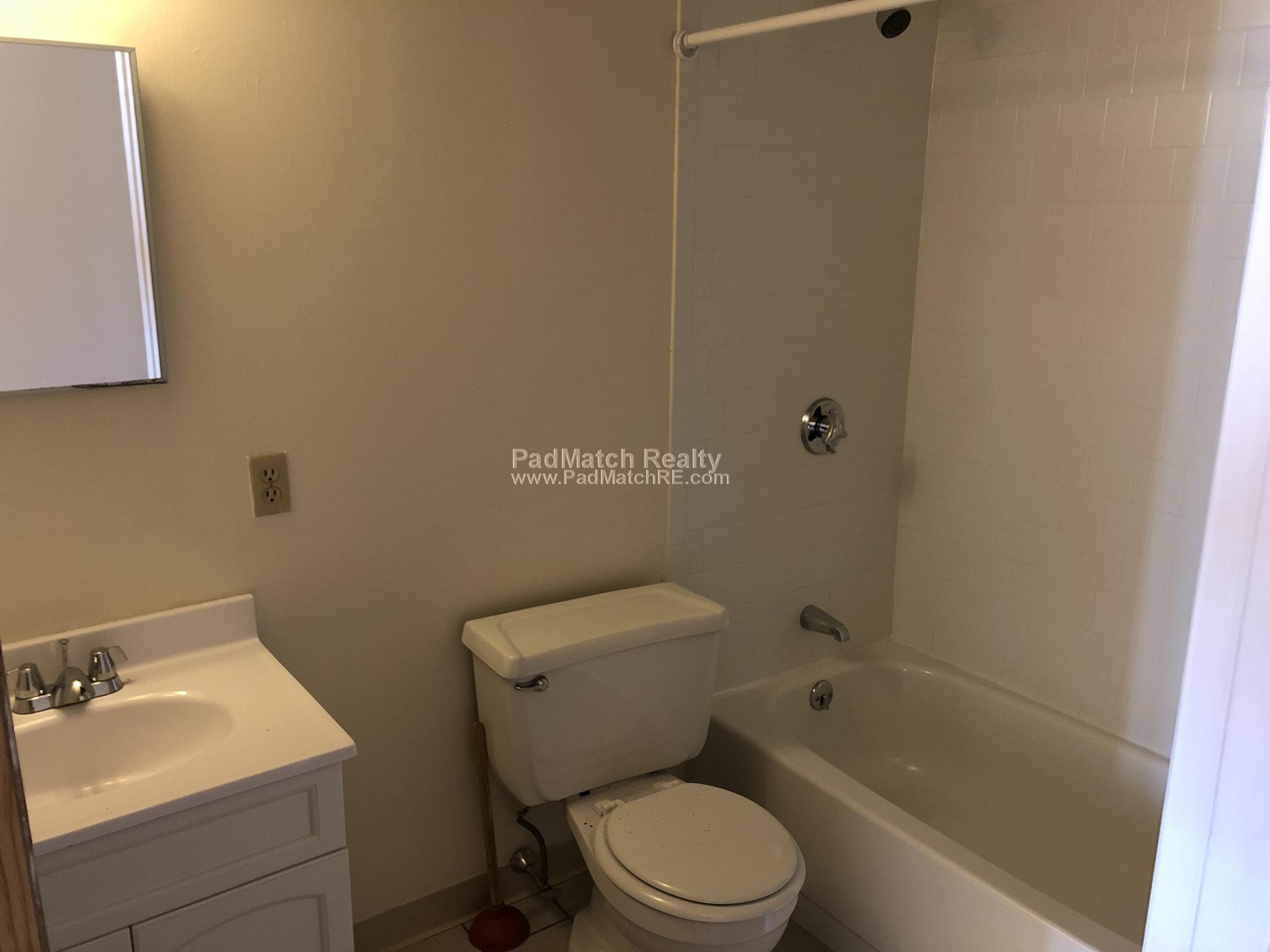 1126 Boylston St, Back Bay