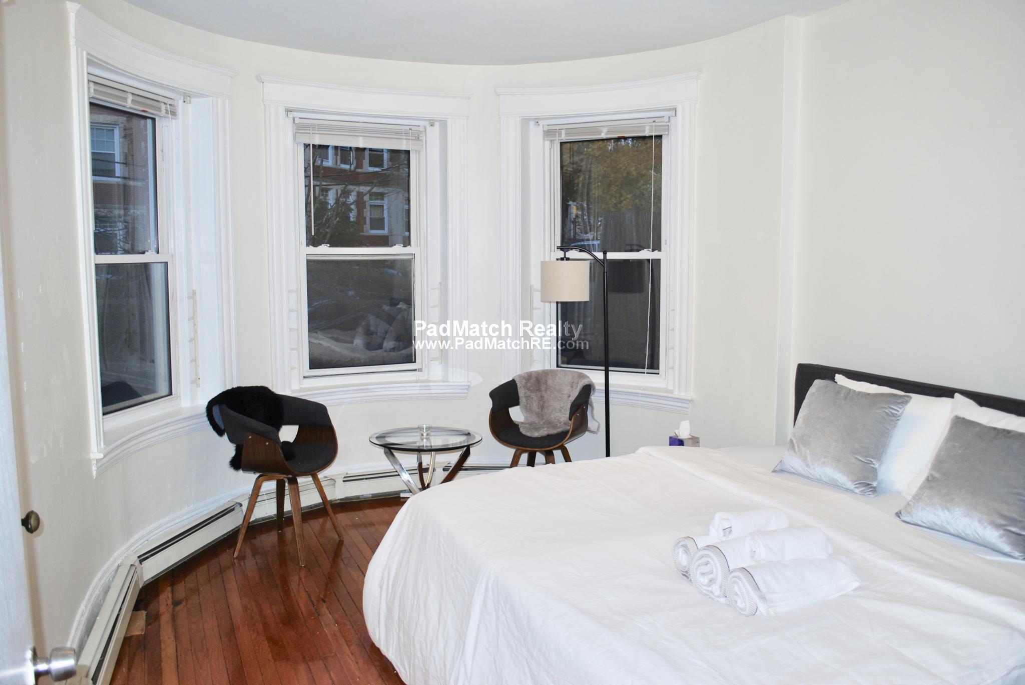 Photo 5 of 208 Winthrop Rd. Unit 1