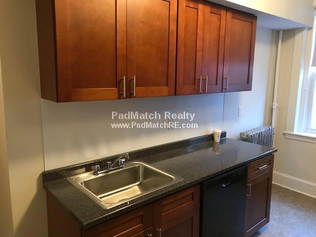 1 bed, 1 bath apartment for rent at 127 Sutherland Rd Unit 2, Brighton — photo 9 of 12