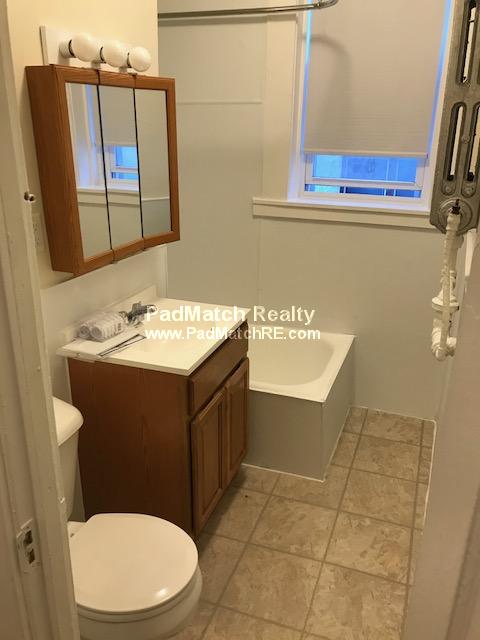 1 bed, 1 bath apartment for rent at 127 Sutherland Rd Unit 2, Brighton — photo 10 of 12