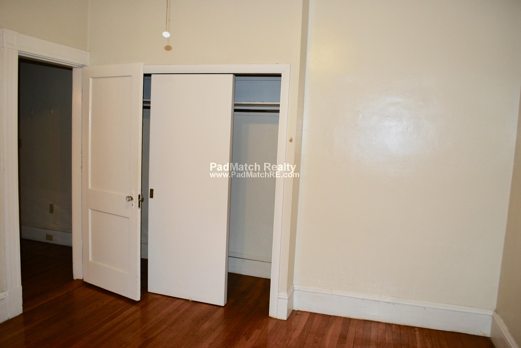 1 bed, 1 bath apartment for rent at 1477 Beacon St Unit 4, Coolidge Corner — photo 8 of 10