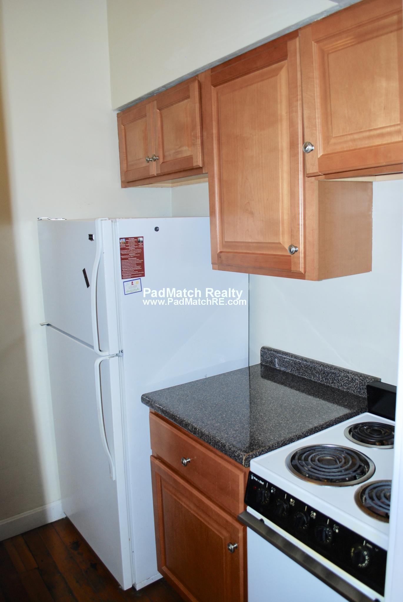1 bed, 1 bath apartment for rent at 1477 Beacon St Unit 4, Coolidge Corner — photo 6 of 10