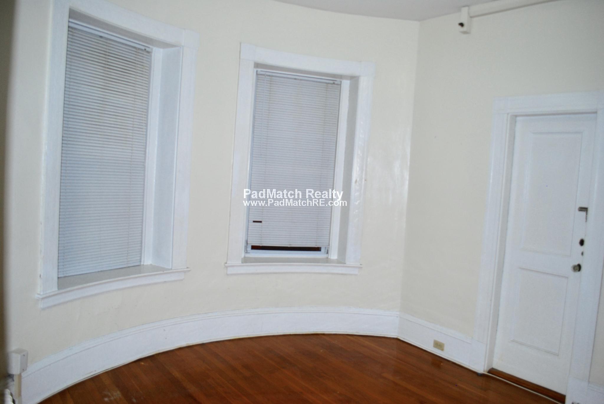 1 bed, 1 bath apartment for rent at 1477 Beacon St Unit 4, Coolidge Corner — photo 1 of 10
