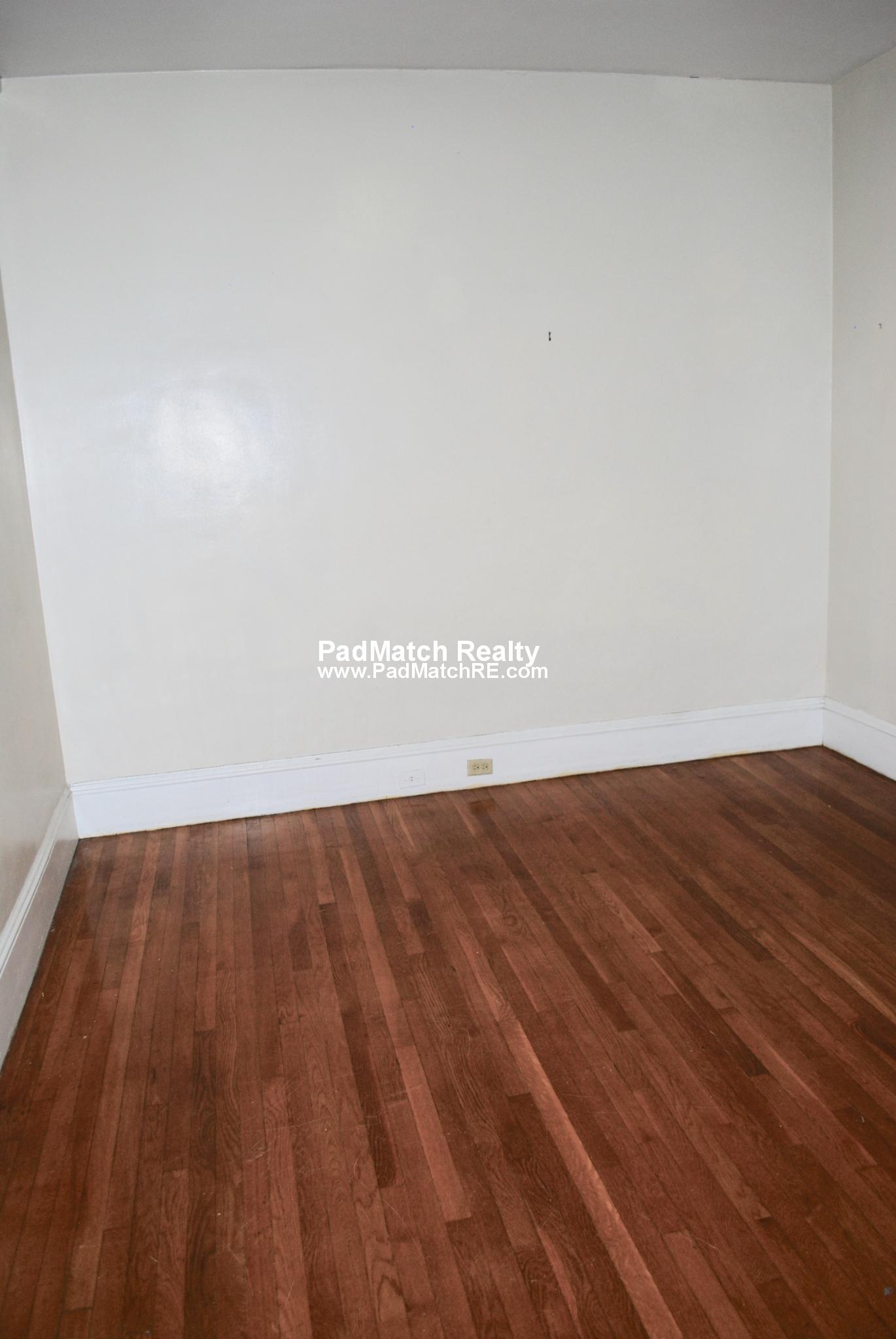 1 bed, 1 bath apartment for rent at 1477 Beacon St Unit 4, Coolidge Corner — photo 3 of 10