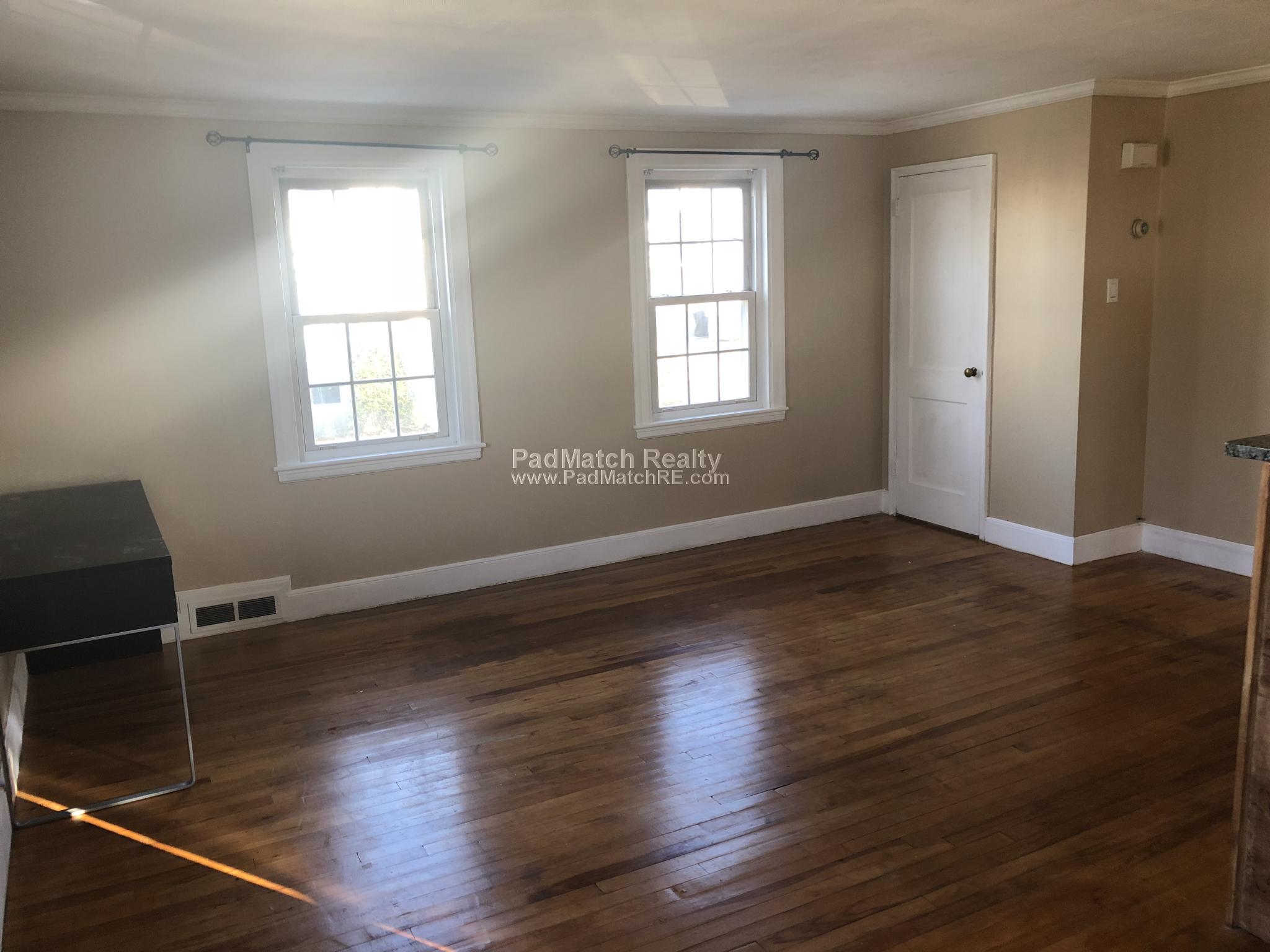 35 Grew Hill Rd, Roslindale