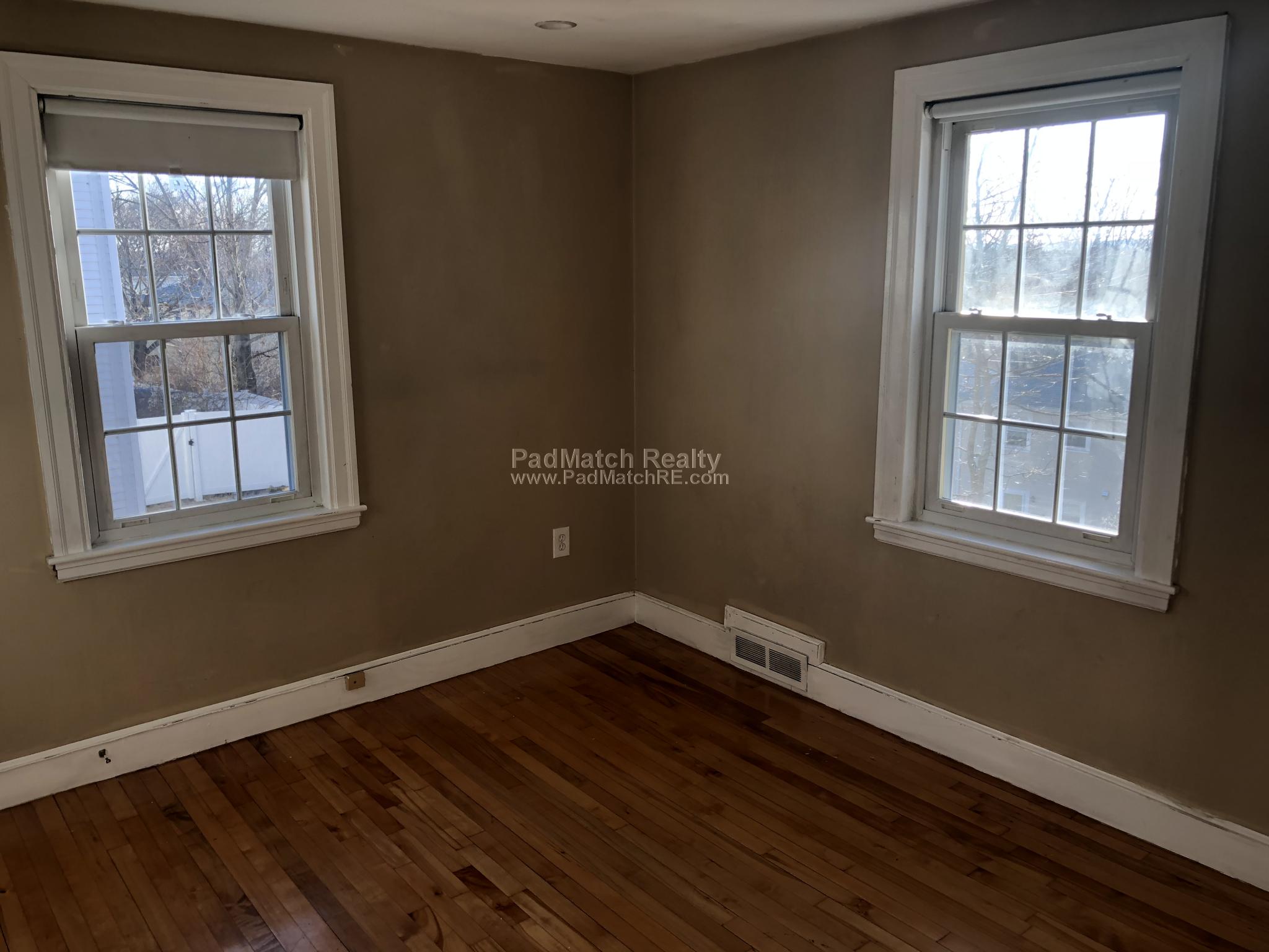 35 Grew Hill Rd, Roslindale