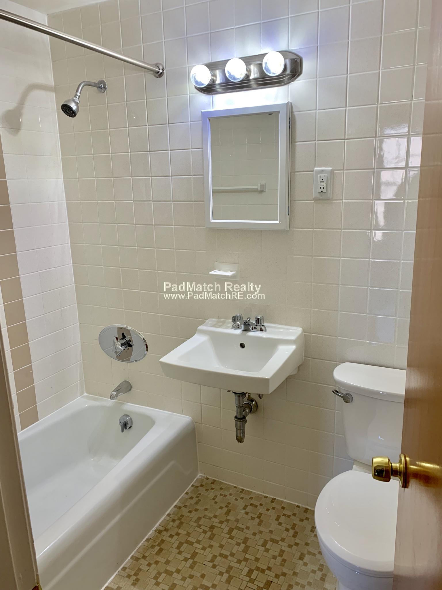 164 North Beacon St, Brighton