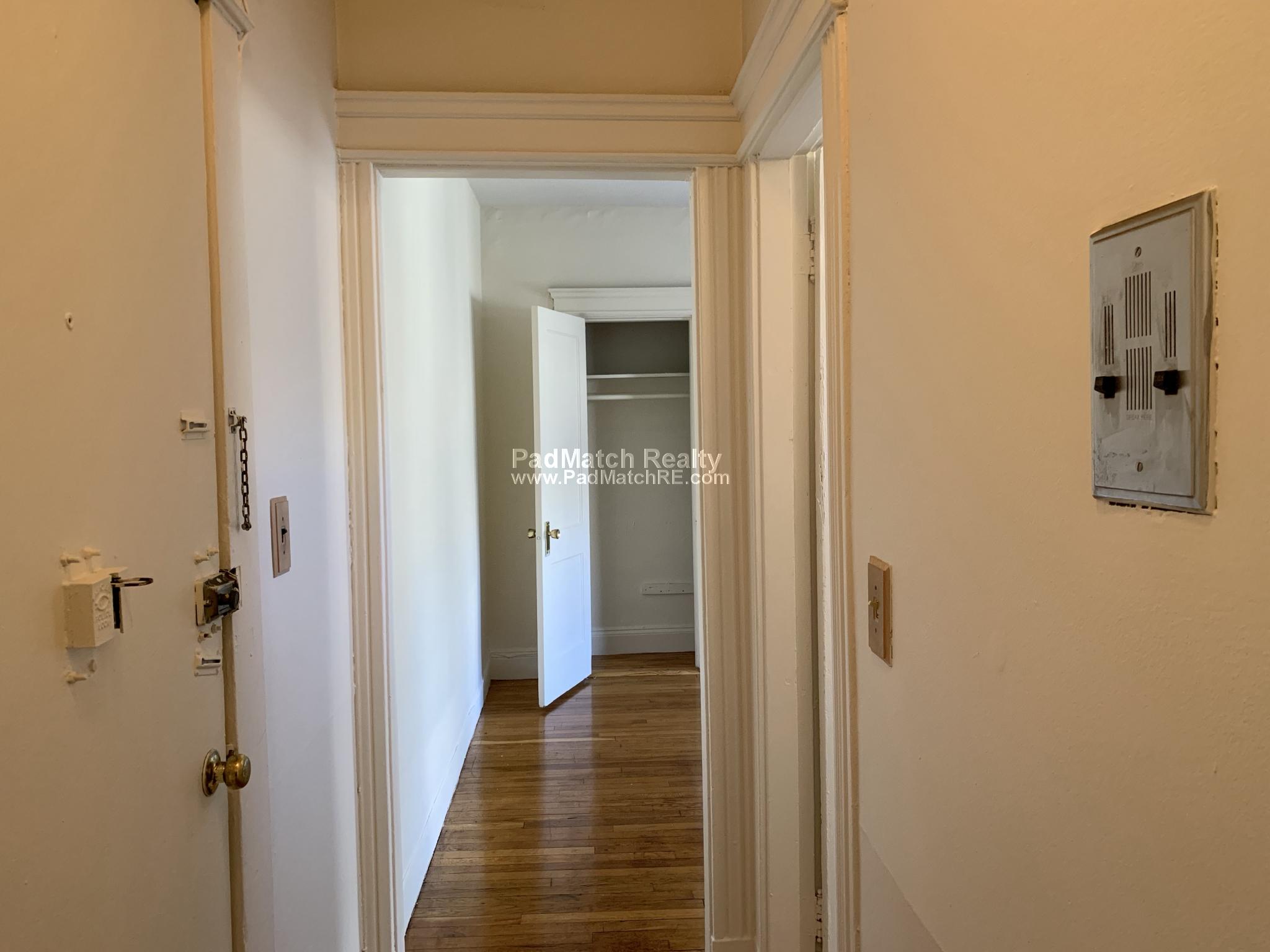 Studio bed, 1 bath apartment for rent at 1160 Commonwealth Ave Unit 35, Allston — photo 7 of 12