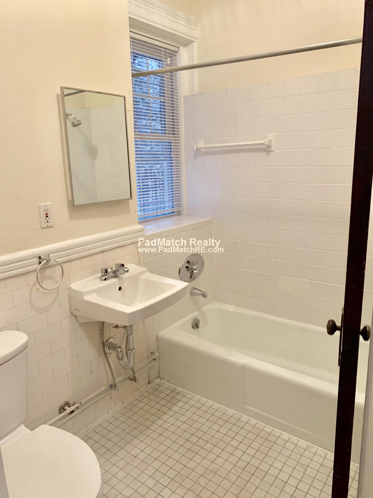 Photo 10 of 27 Park Dr. Unit 7